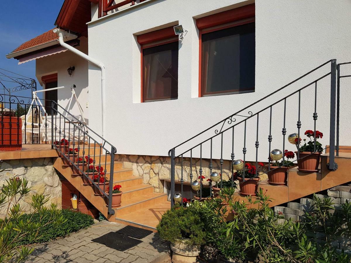 Rege apartman Alsóörs Exterior foto